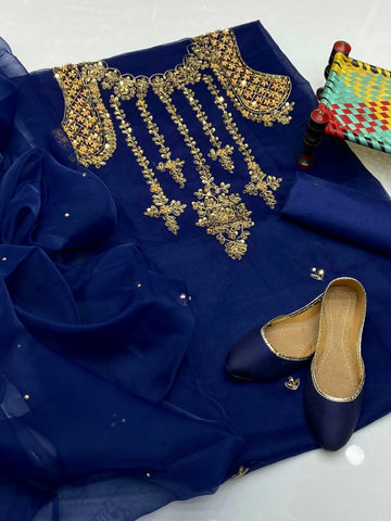 4-Piece Unstitched Organza Aari Work Dress – With Kunden Dupatta & Khussa