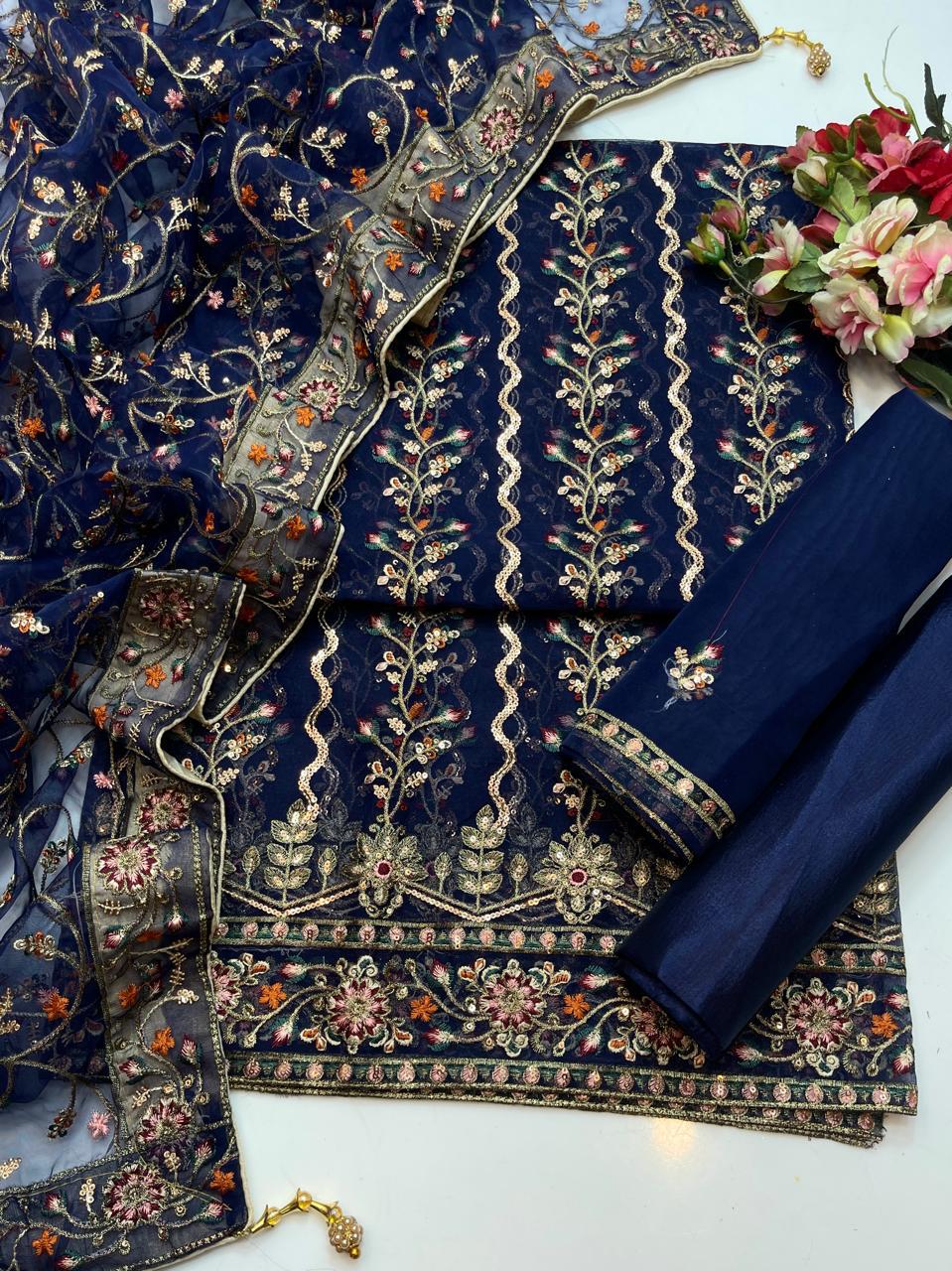 3-Piece Luxury Organza Dress – Jaal Work Shirt, Embroidered Sleeves & Net Shawl Dupatta