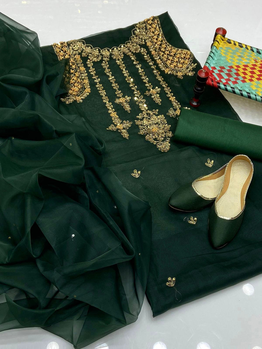 4-Piece Unstitched Organza Aari Work Dress – With Kunden Dupatta & Khussa