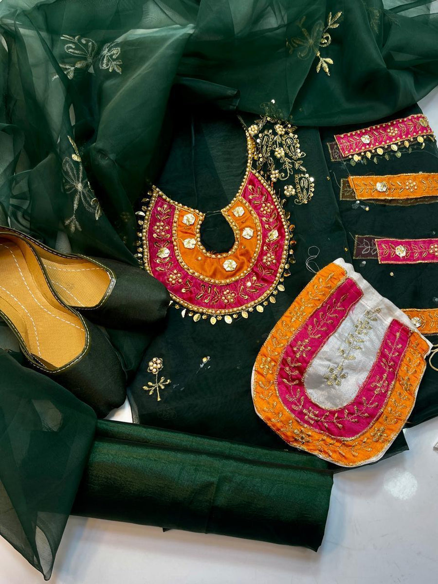 5-Piece Unstitched Organza Dress – Tilla Aari Embroidery with Khussa & Bag