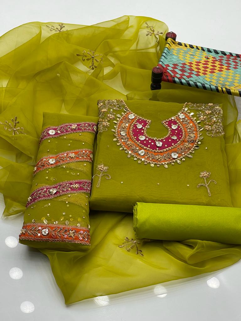 3-Piece Wedding Dress for Girls – Handmade Shirt, Kataan Trouser & Organza Dupatta
