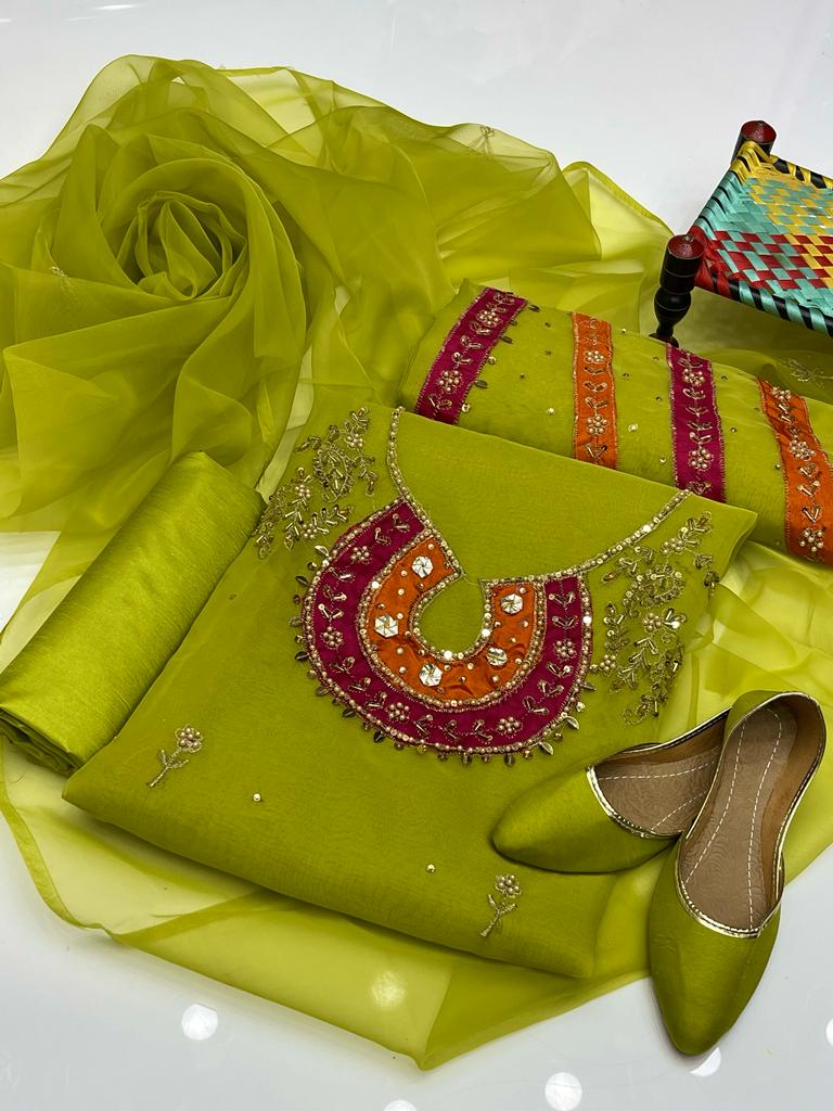 4-Piece Unstitched Organza Dress – Aari Zari Work with Patch Bazo, Dupatta & Khussa