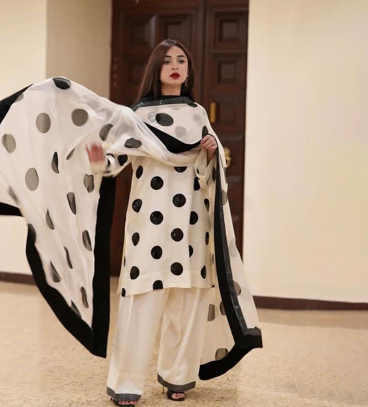 3-Piece Unstitched Organza Brushpant Dress – Kataan Trouser & Patch Dupatta