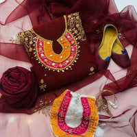 5-Piece Unstitched Organza Dress – Tilla Aari Embroidery with Khussa & Bag