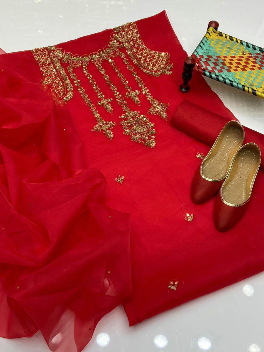 4-Piece Unstitched Organza Aari Work Dress – With Kunden Dupatta & Khussa